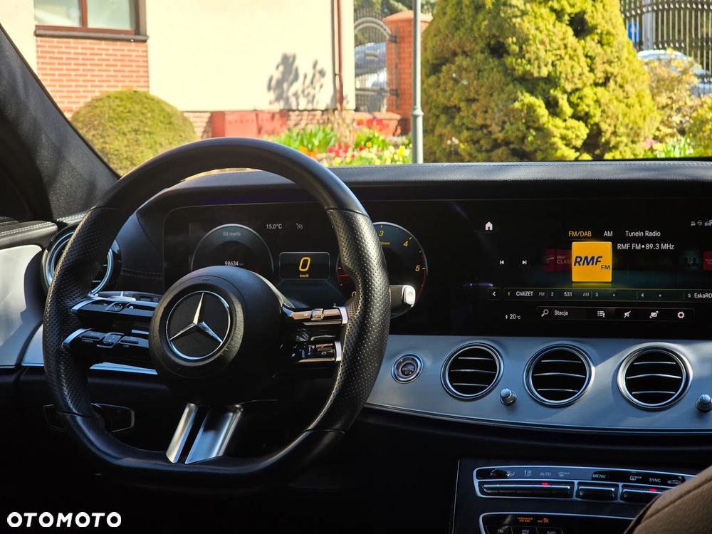 Mercedes-Benz Klasa E 220 d 4-Matic AMG - 23