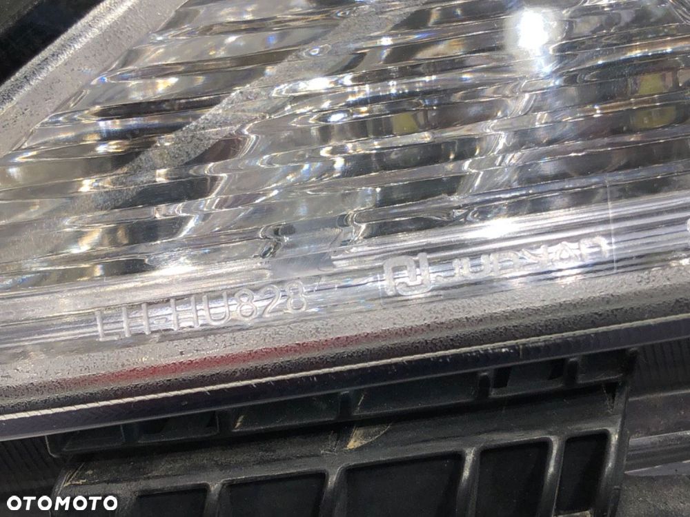 REFLEKTOR LEWY PRZÓD  LEXUS IS II (_E2_) 2005 - 2013 220d (ALE20) 130 kW [177 KM] olej napędowy - 6