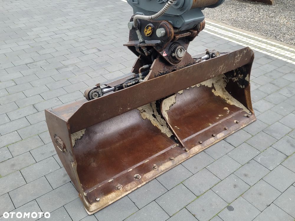 Liebherr A910 compact / 9200h / SUPER STAN / - 19