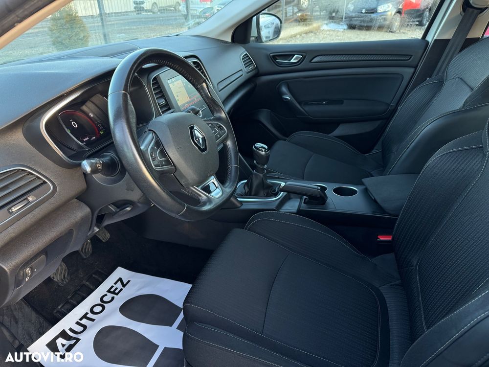 Renault Megane 1.5 dCi Expression - 10