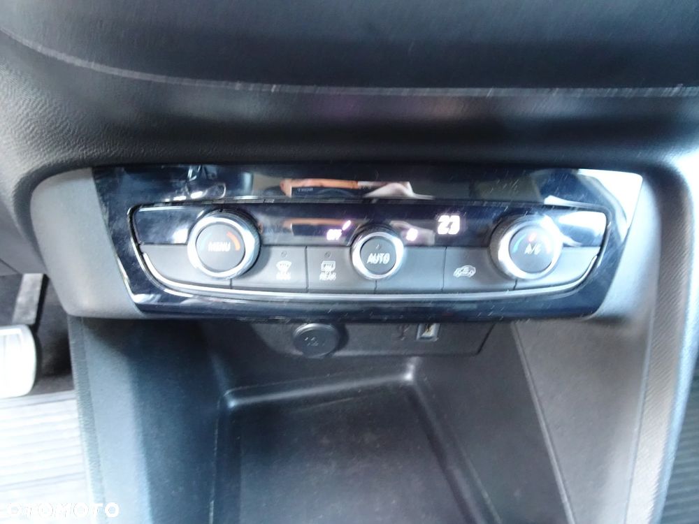 Opel Corsa 1.2 Elegance Business Pack S&S - 33