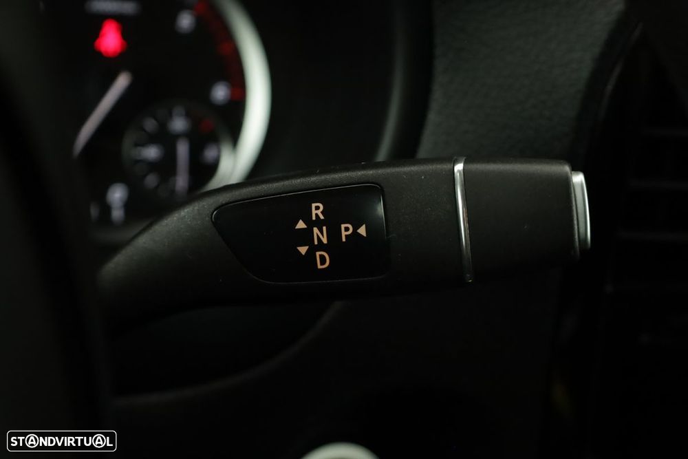 Mercedes-Benz Vito Tourer Longa Aut. SELECT - 15