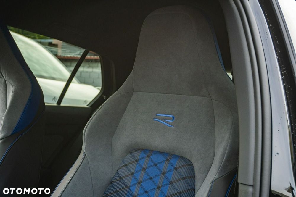 Volkswagen Golf - 20