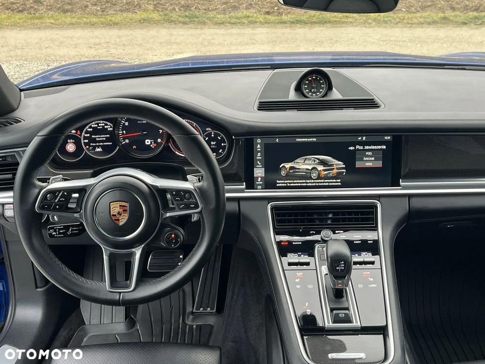 Porsche Panamera 4S - 13