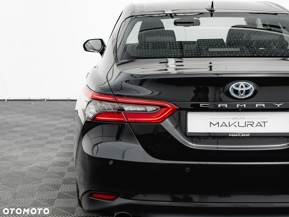 Toyota Camry - 11