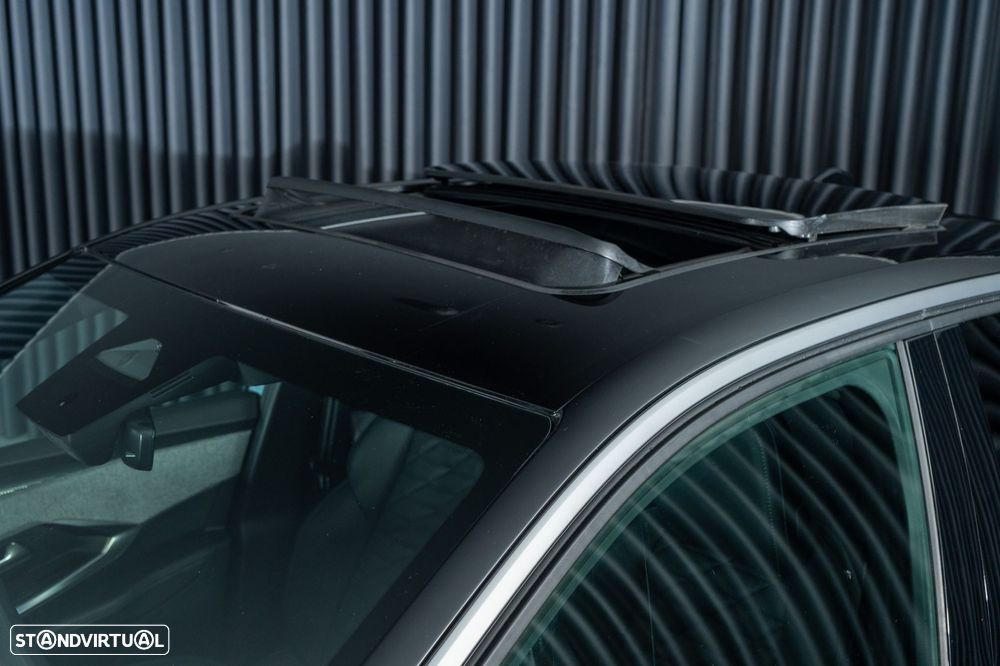 Peugeot E-3008 73 kWh GT - 34