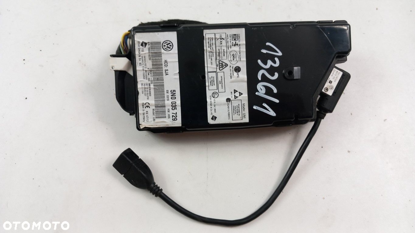 VW INTERFEJS MEDIA MODUŁ USB 1000417-005 5N0035729 - 1