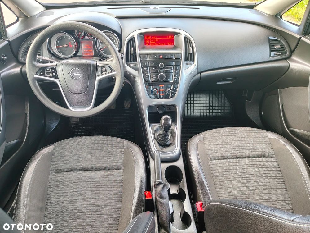 Opel Astra IV 1.4 T Active EU6 - 19