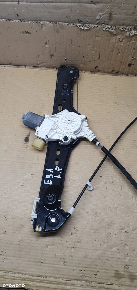 Mechanizm podnośnik szyby lewy przód BMW 3 E91 6927027 - 2