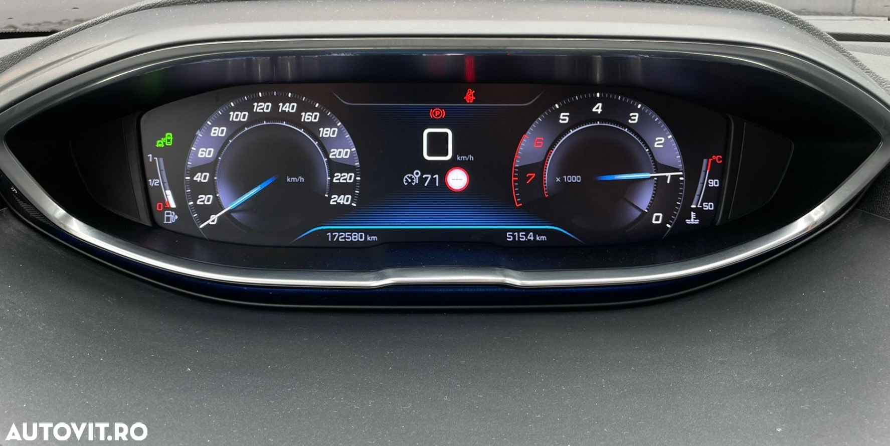 Peugeot 3008 PureTech 130 Stop & Start GPF Allure - 24