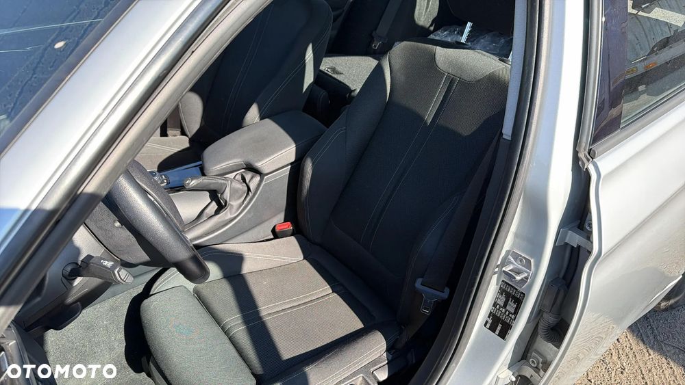 BMW Seria 3 318d Edition Luxury Line Purity - 18