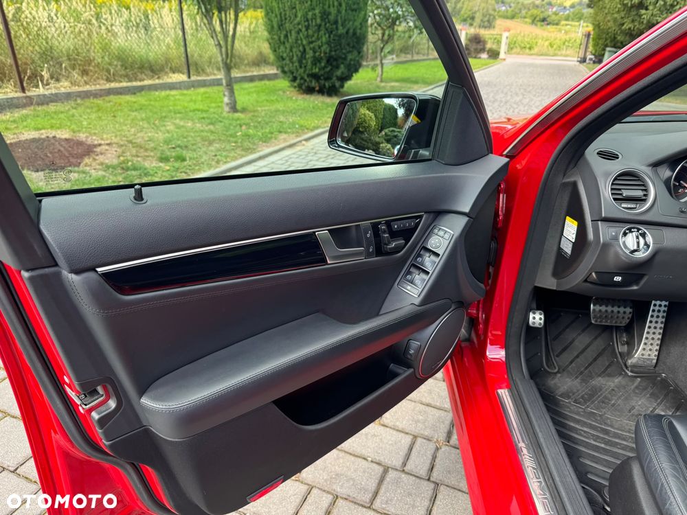 Mercedes-Benz Klasa C 63 AMG AMG SPEEDSHIFT MCT Edition 507 - 2