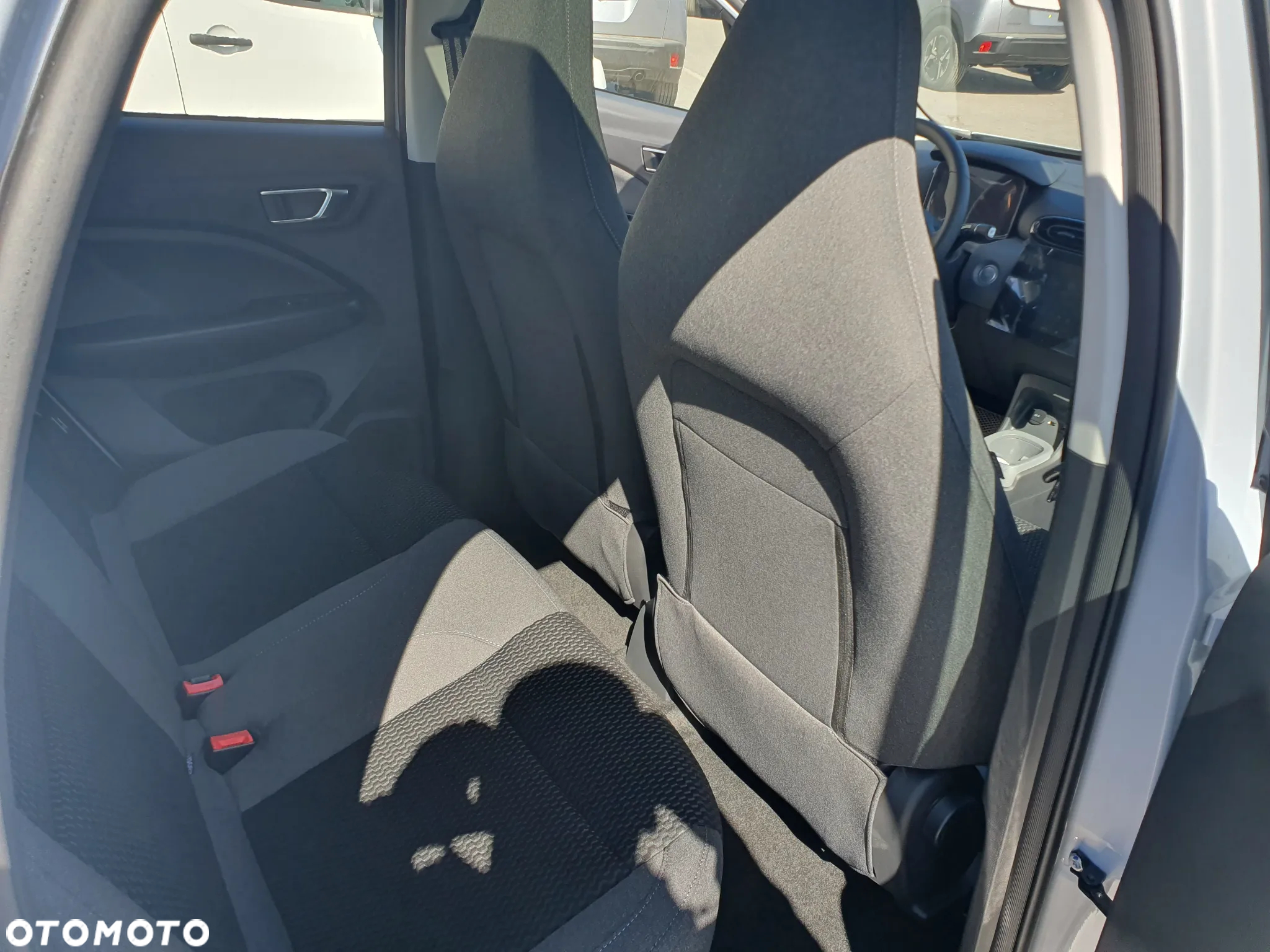 Leapmotor T03 37.3 kWh Smart - 23