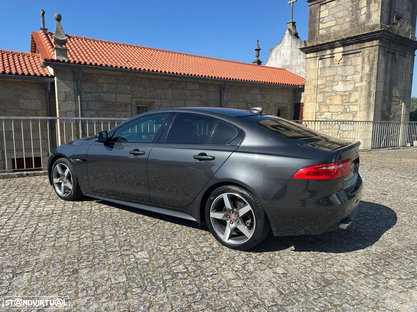 Jaguar XE 2.0 D R-Sport Aut. - 7