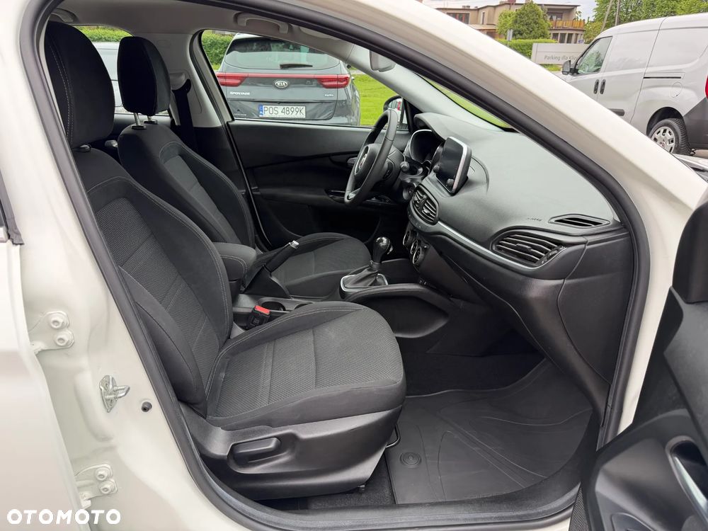 Fiat Tipo 1.6 MultiJet DCT Lounge - 12