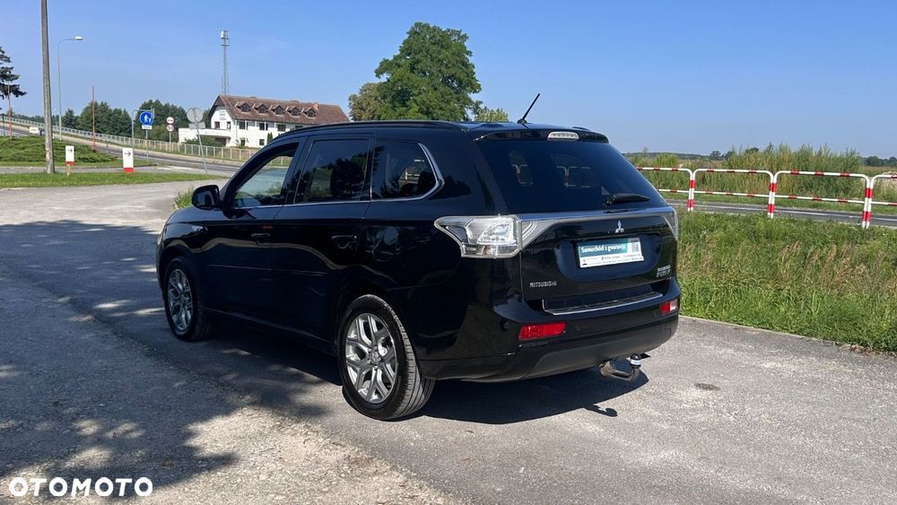 Mitsubishi Outlander - 40