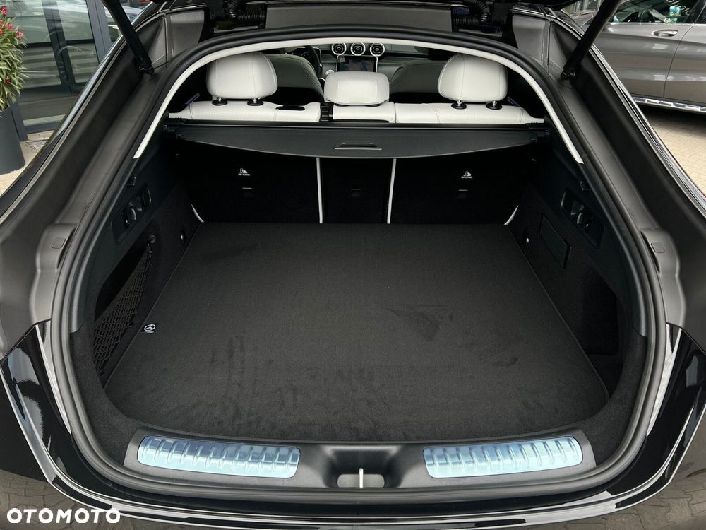 Mercedes-Benz GLC - 25