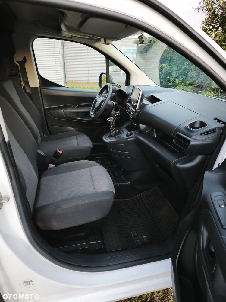 Opel COMBO - 4