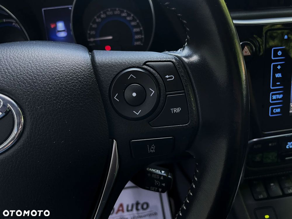 Toyota Auris Hybrid 135 Prestige - 21