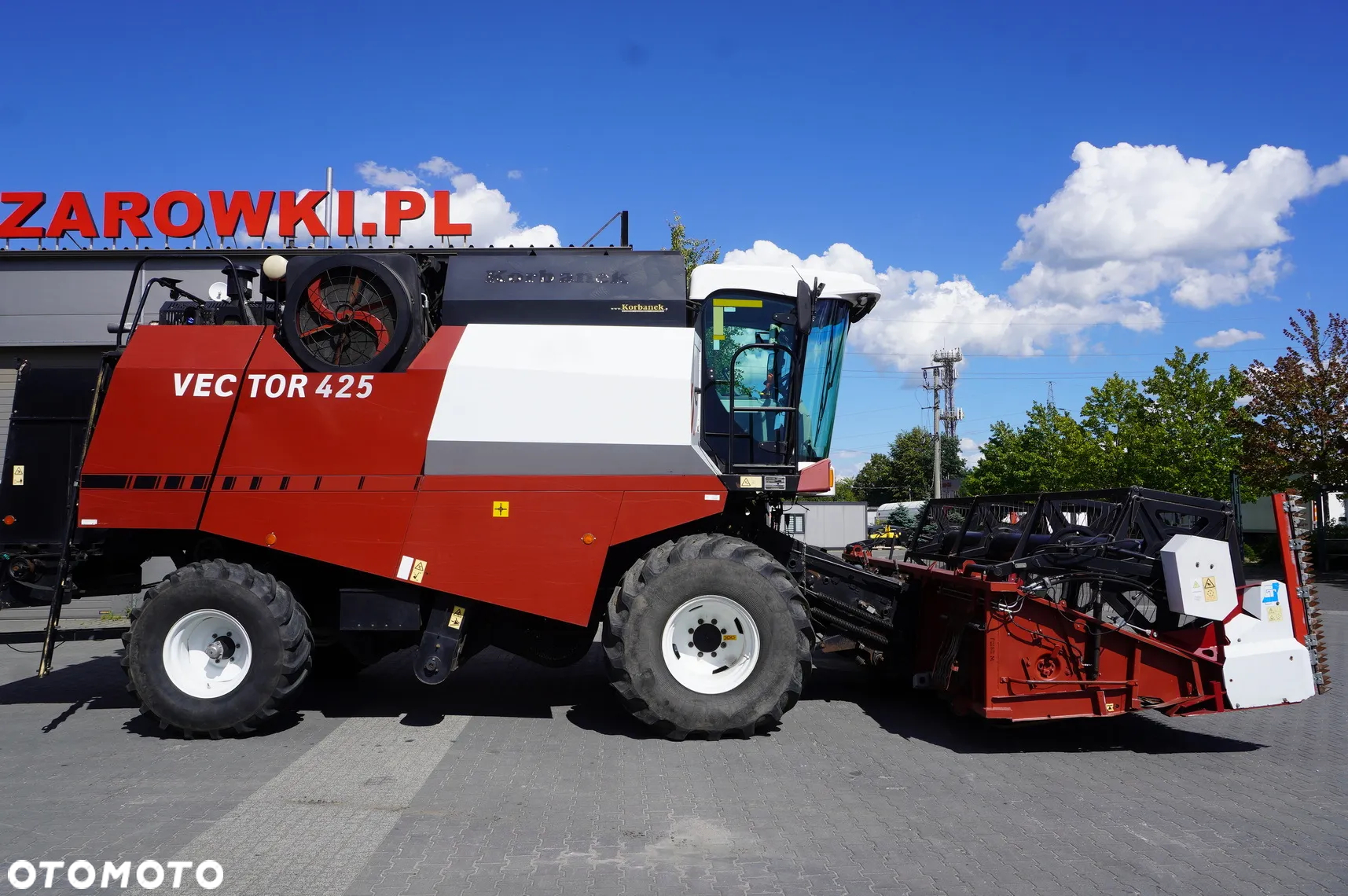 Rostselmash VECTOR 425 RSM-101 + wózek i heder - 12