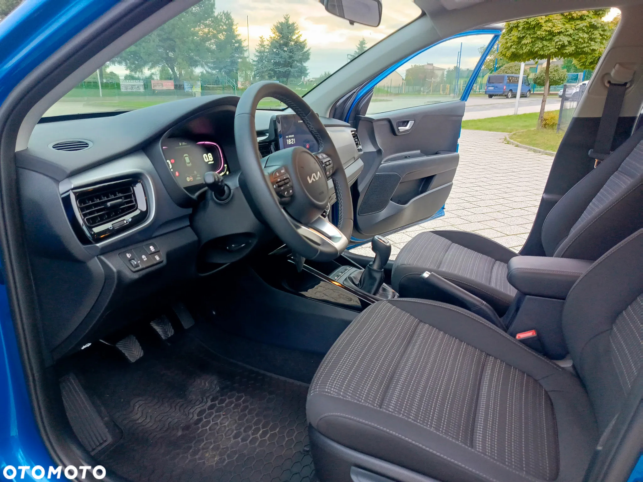 Kia Stonic 1.0 T-GDI L Business Line - 22