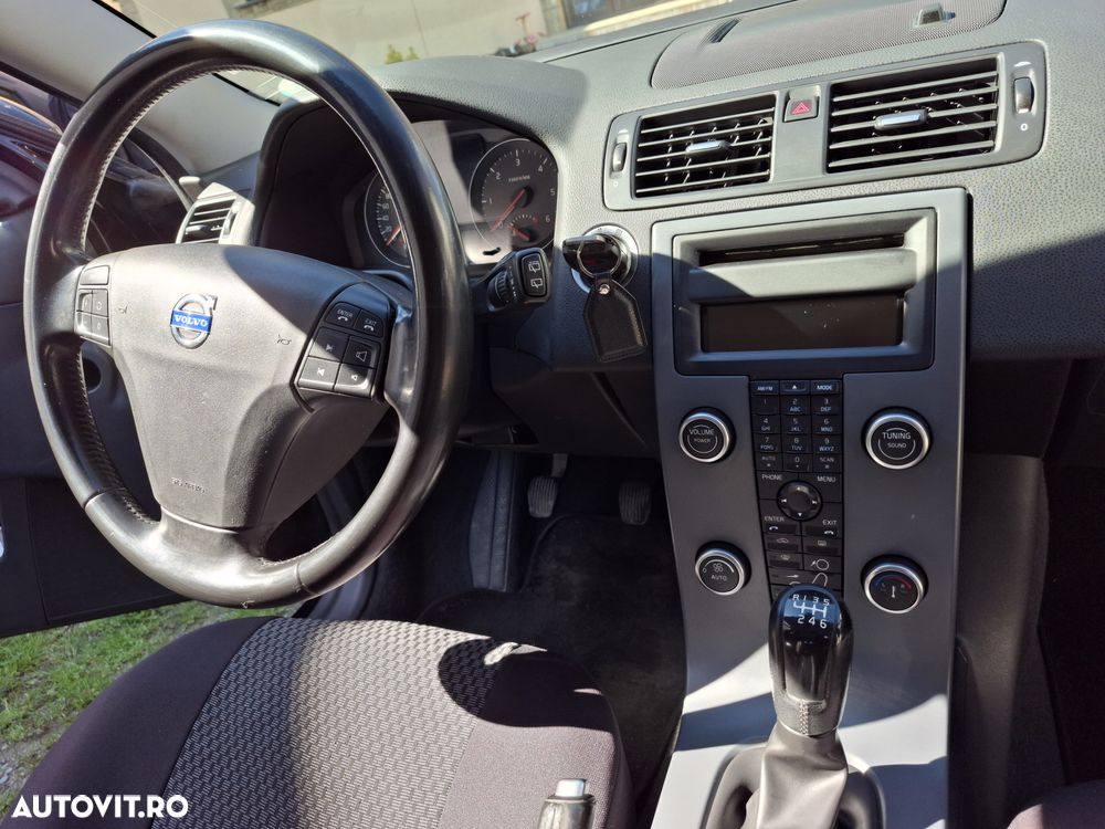 Volvo V50 DPF D2 Summum - 6