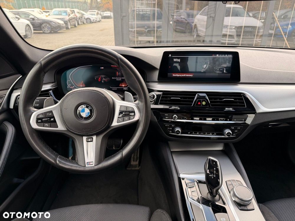 BMW Seria 5 530i GPF xDrive M Sport sport - 10