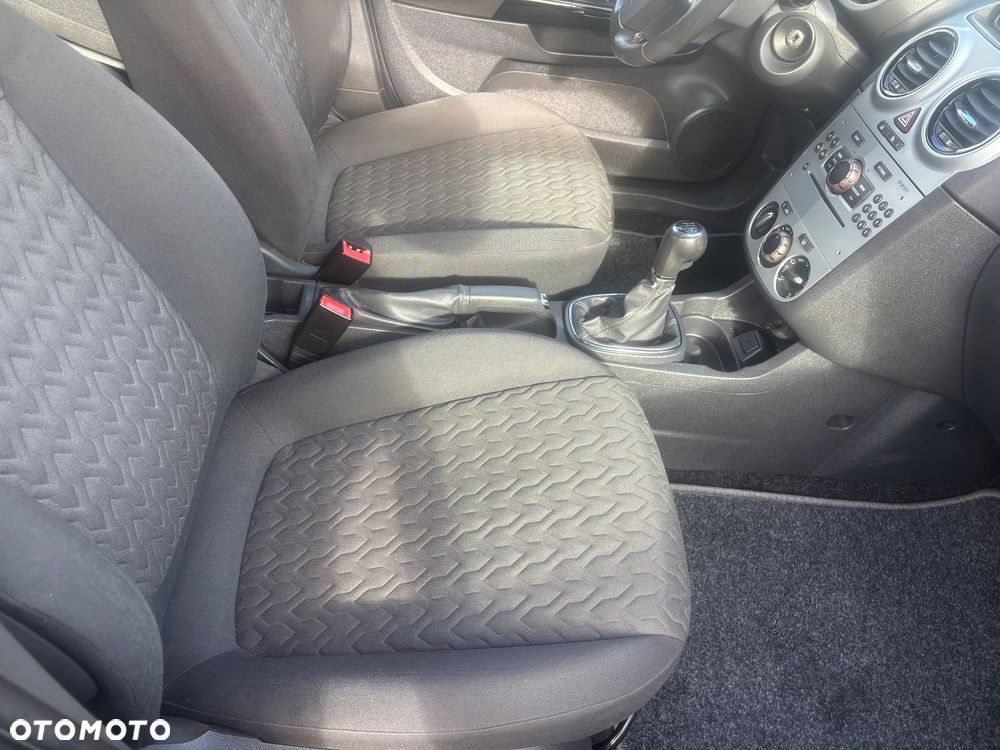 Opel Corsa 1.2 16V Cosmo - 17