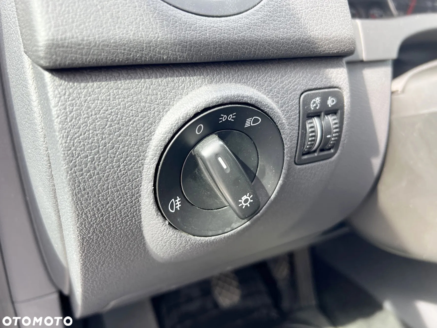 Volkswagen Golf Plus 1.9 TDI Comfortline - 18