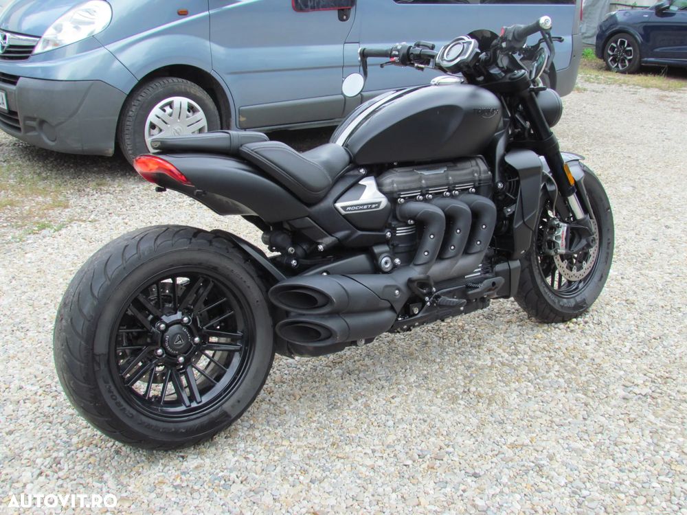 Triumph Rocket 3 R Black - 3