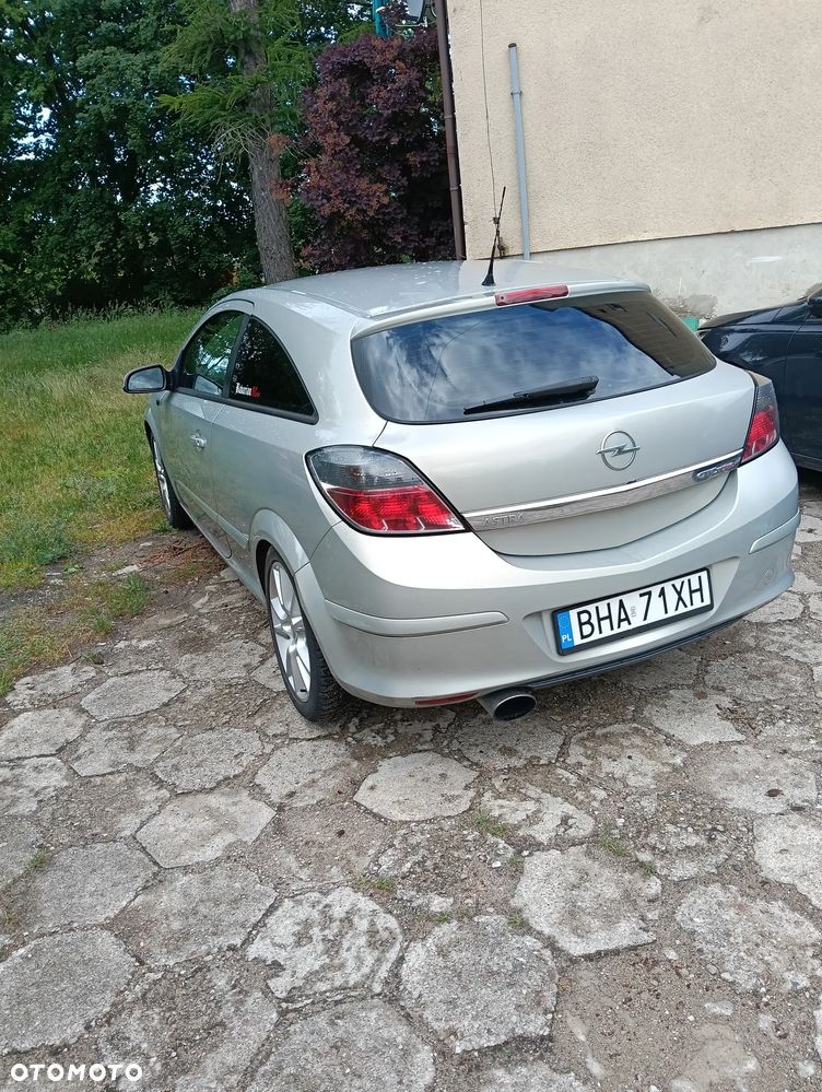 Opel Astra 2.0 Turbo Cosmo - 6