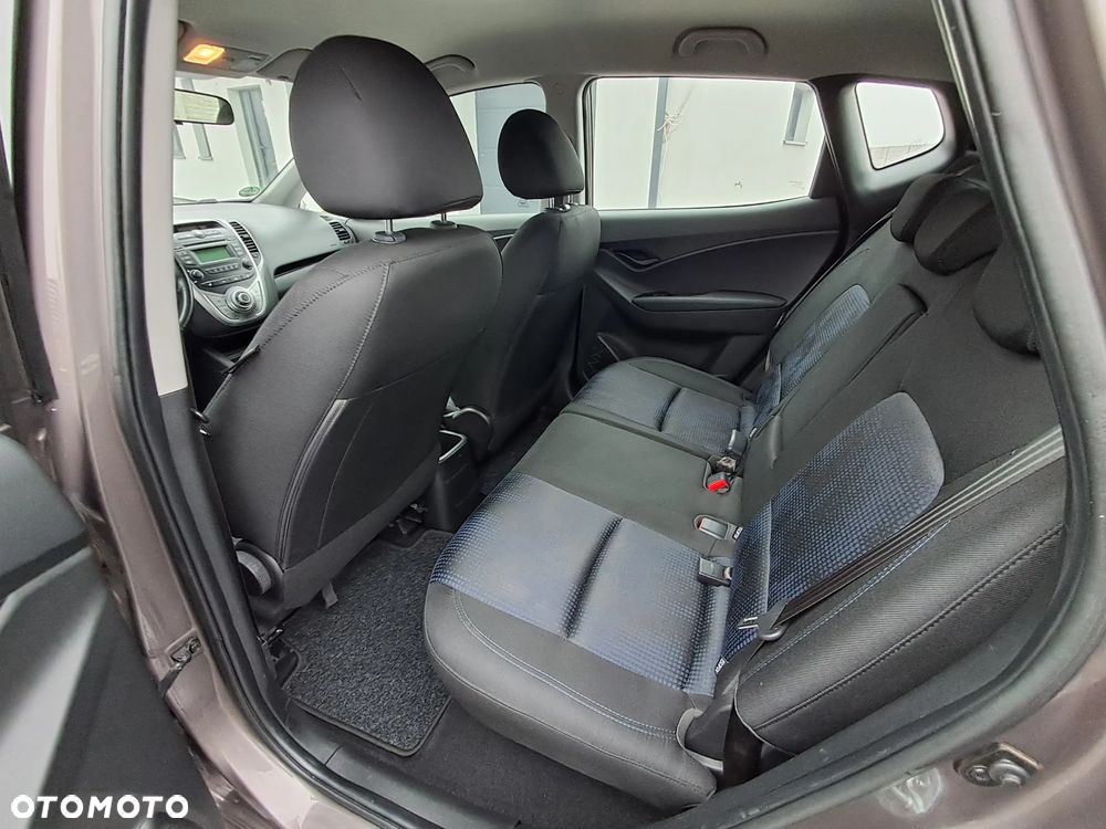 Hyundai ix20 1.4 blue - 20