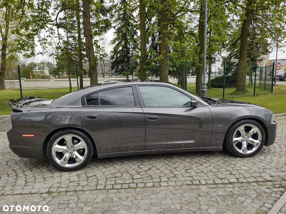 Dodge Charger - 8