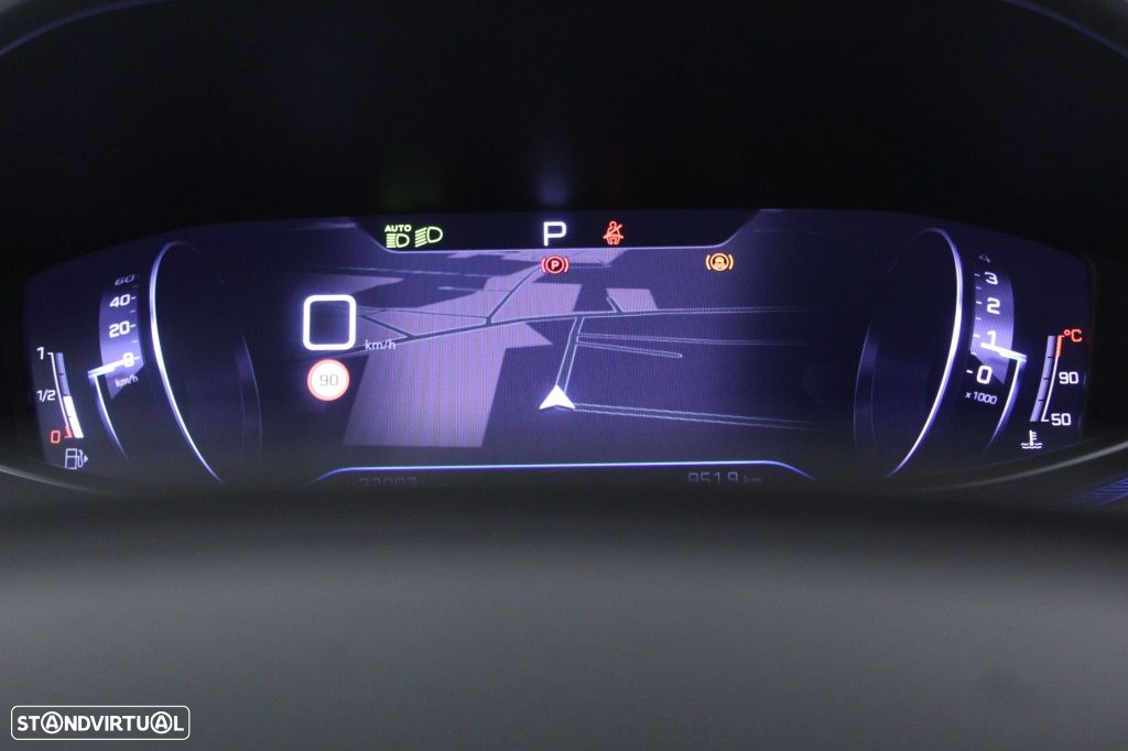Peugeot 3008 1.5 BlueHDi Allure Pack EAT8 - 27