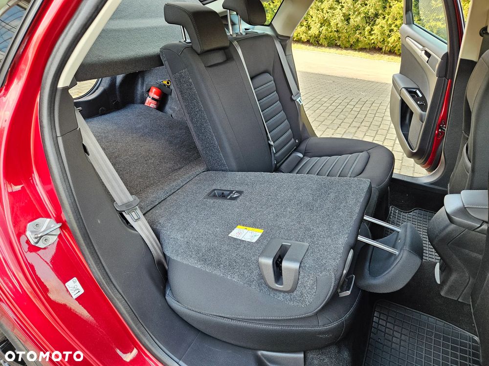 Ford Mondeo 1.5 EcoBoost Ambiente Plus - 26
