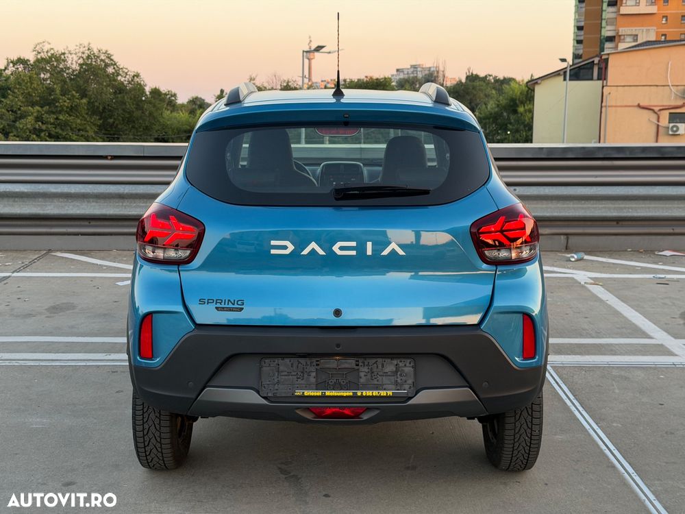 Dacia Spring Expression - 11