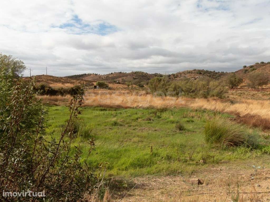 Lote de Terreno Rústico, com arrumos e armazéns em Caldeirinha - Ca... - Grande imagem: 2/31