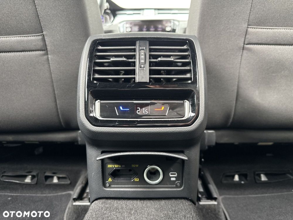 Volkswagen Passat Variant 2.0 TDI EVO Business DSG - 16