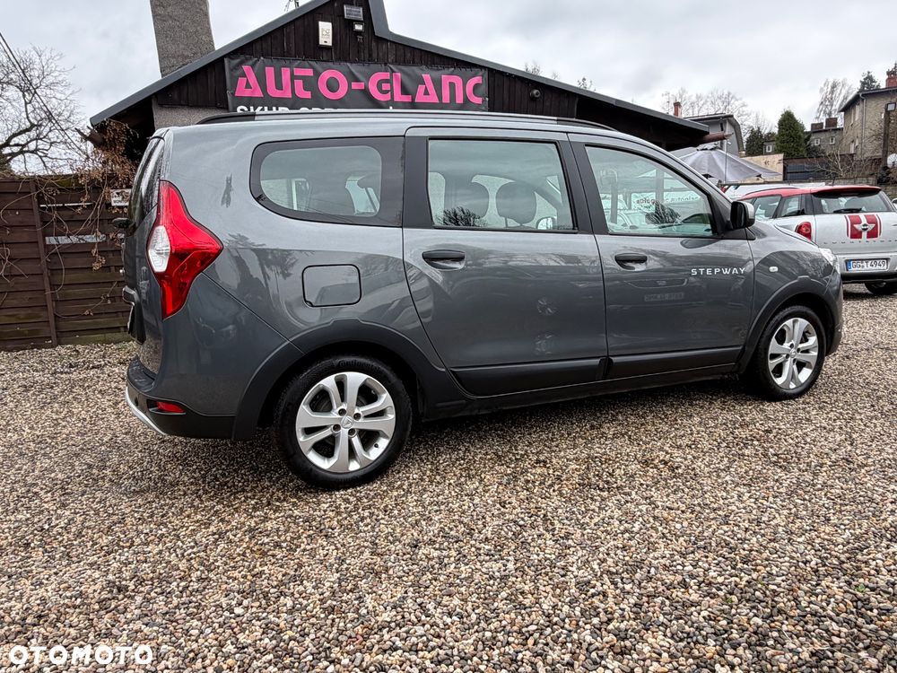 Dacia Lodgy TCe 115 Stepway - 31