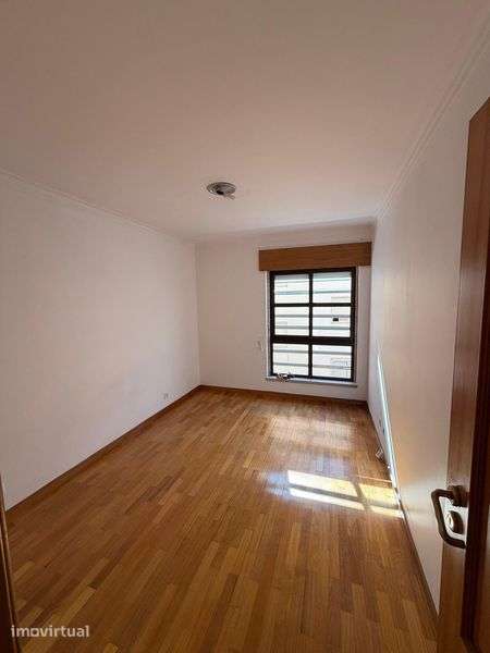 Vende-de T2 Queluz - Grande imagem: 4/12