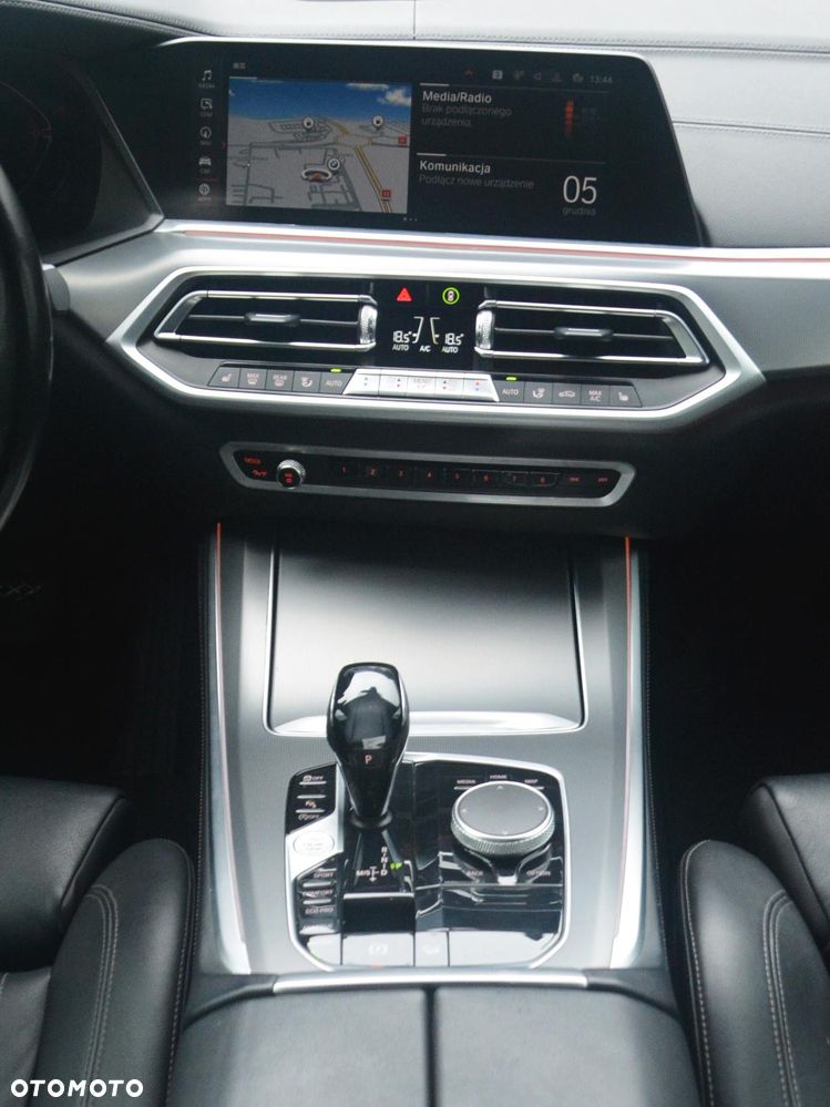 BMW X5 xDrive25d - 8