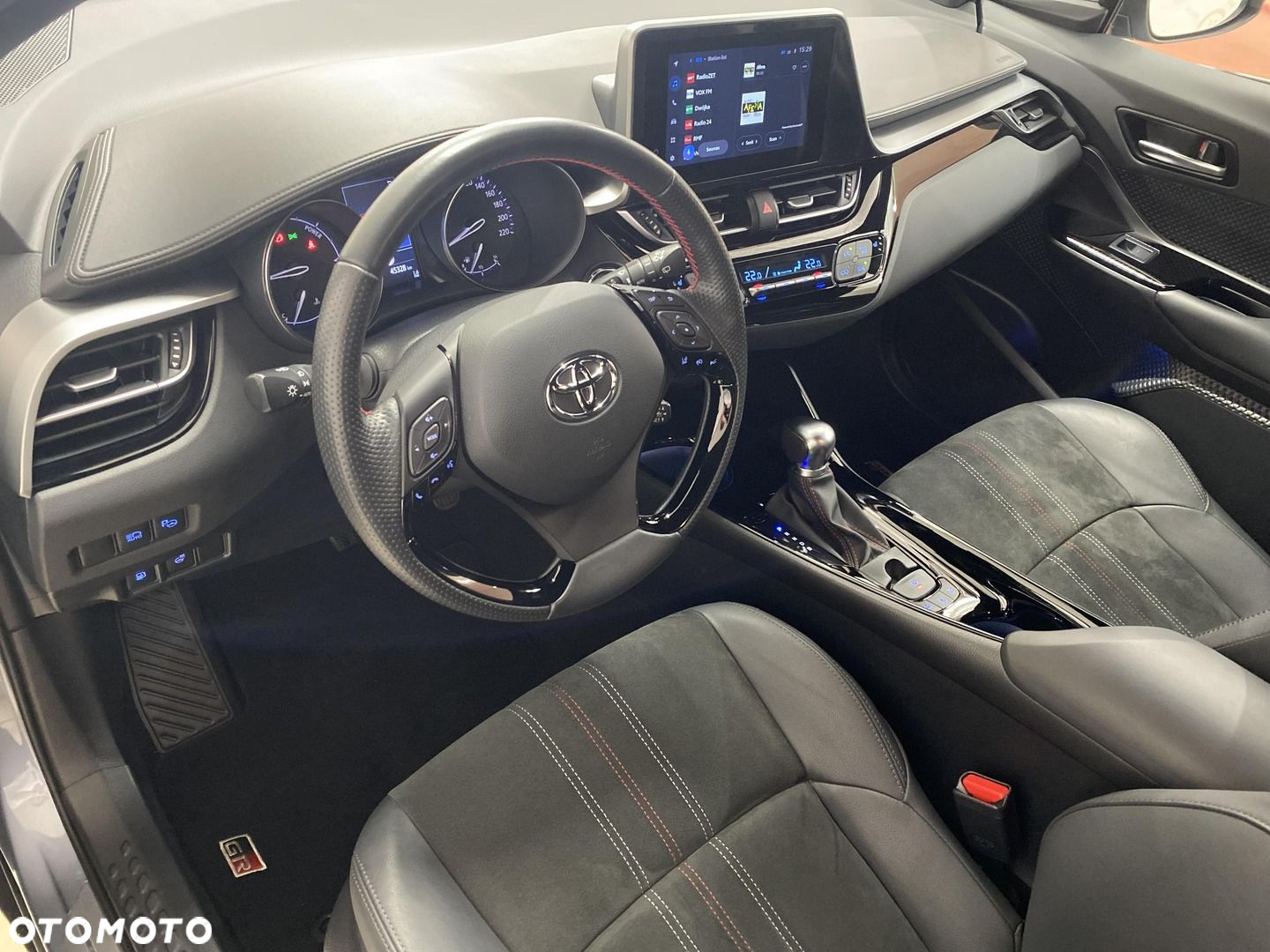 Toyota C-HR 1.8 Hybrid GPF GR Sport - 10