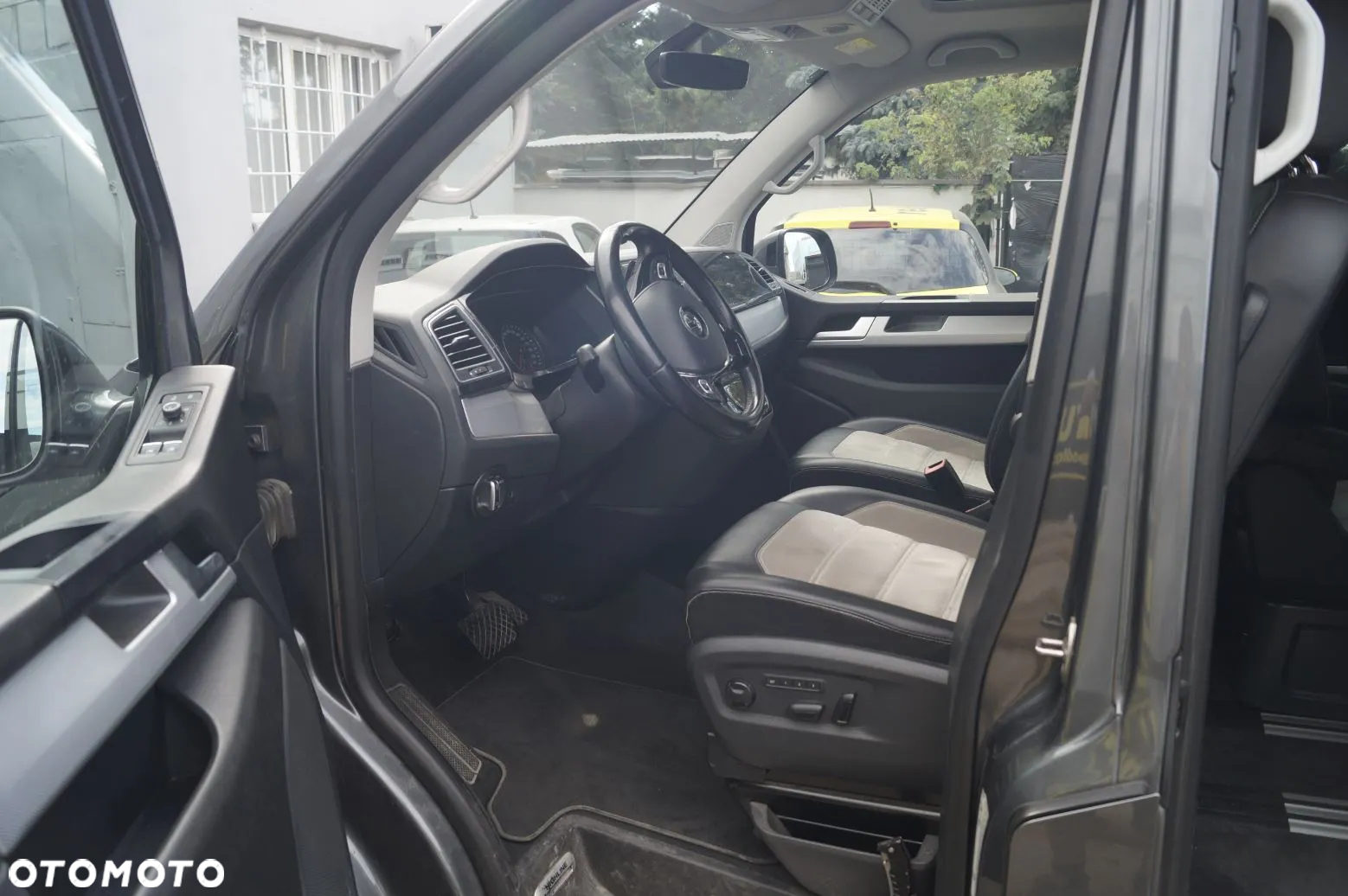 Volkswagen Multivan 2.0 TSI L1 Highline 4Motion DSG - 13