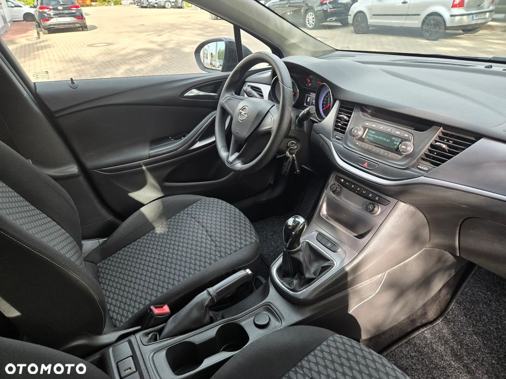 Opel Astra 1.4 Selection - 9