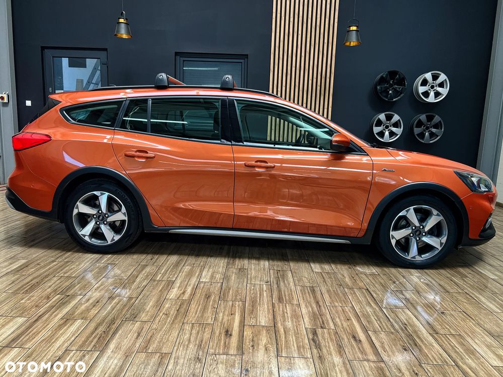 Ford Focus SW 1.5 EcoBoost S&S ACTIVE - 6