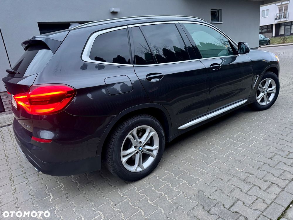 BMW X3 xDrive30i GPF Luxury Line sport - 4