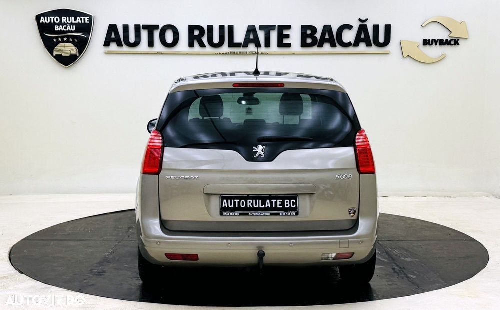 Peugeot 5008 - 11