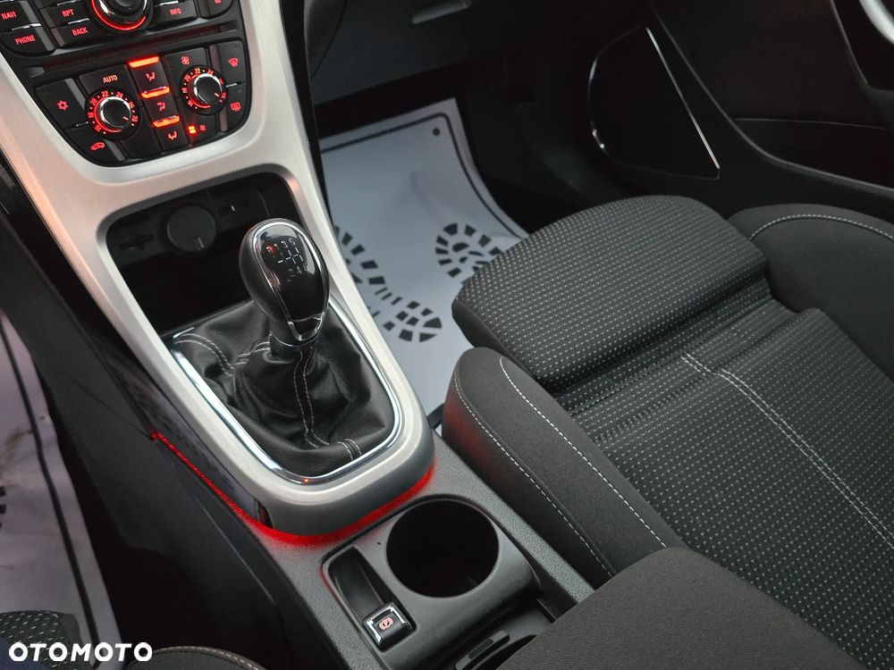 Opel Astra - 36