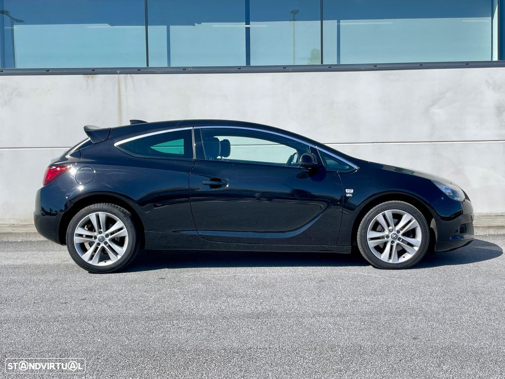 Opel Astra GTC - 2
