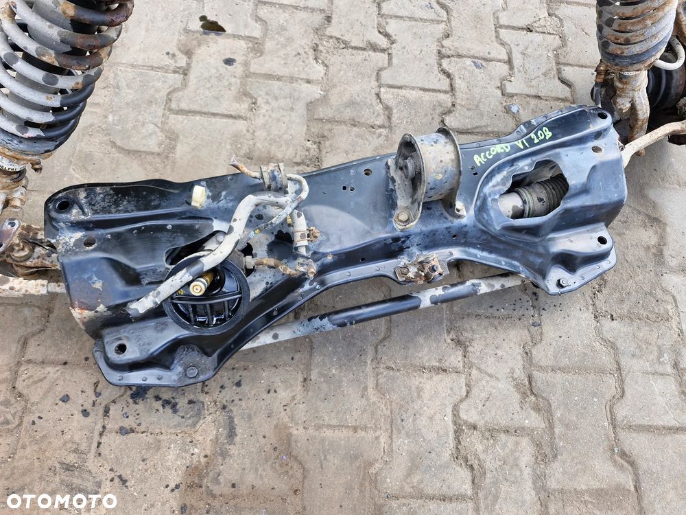 Belka zawieszenia przód HONDA ACCORD VI